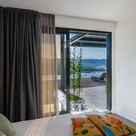 With Private Pool & View Near Motovun, Casa Mille Olivi Modern Buzet