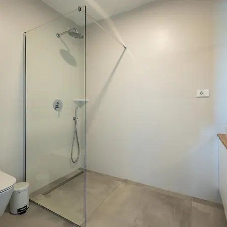 With Private Pool & View Near Motovun, Casa Mille Olivi Modern * Buzet