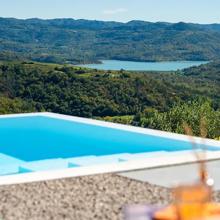 With Private Pool & View Near Motovun, Casa Mille Olivi Modern