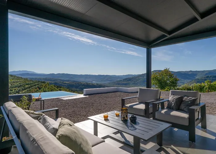 Villa Casa Mille Olivi 2 - House With Private Pool & View Near Motovun *